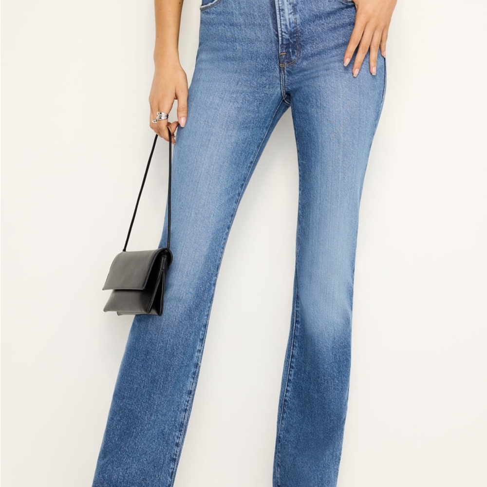 NWOT GOOD AMERICAN Good Classic Bootcut High-Rise Jean - size 4/27